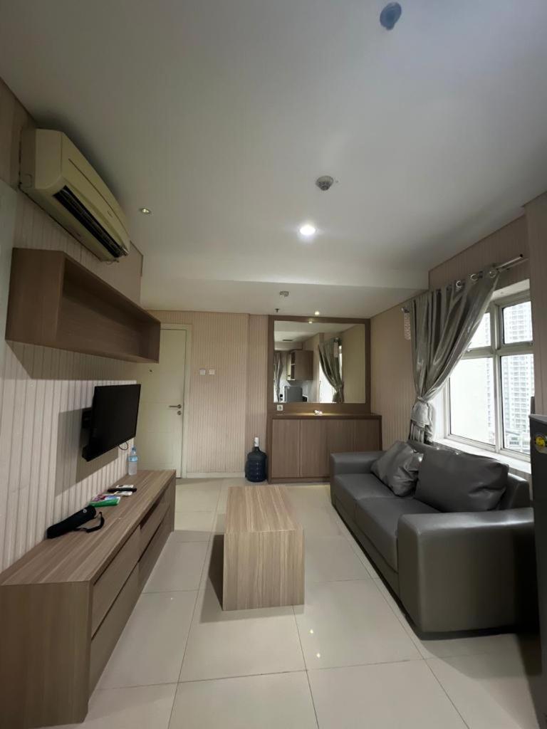 Madison Park Apartment Near Mall Central Park Джакарта Экстерьер фото